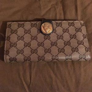 100% Authentic Gucci wallet